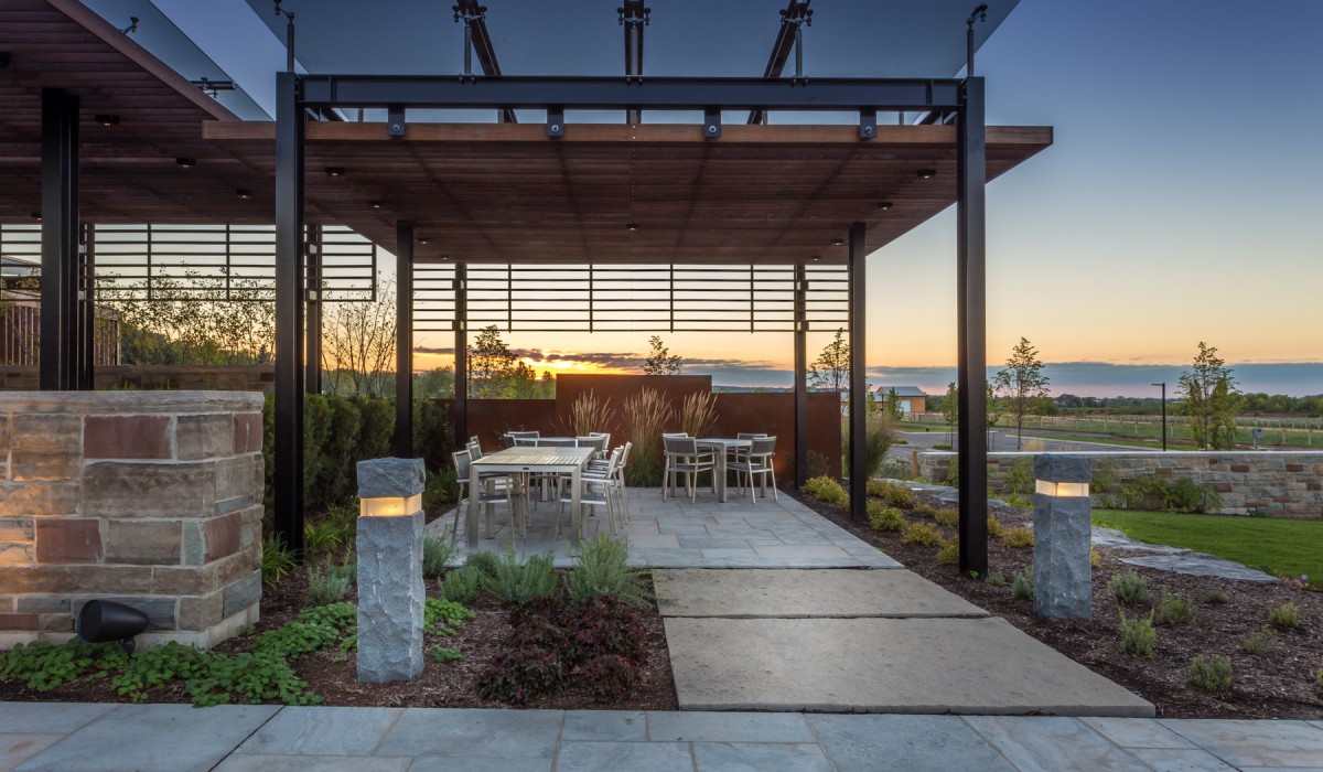 pool houses and cabanas